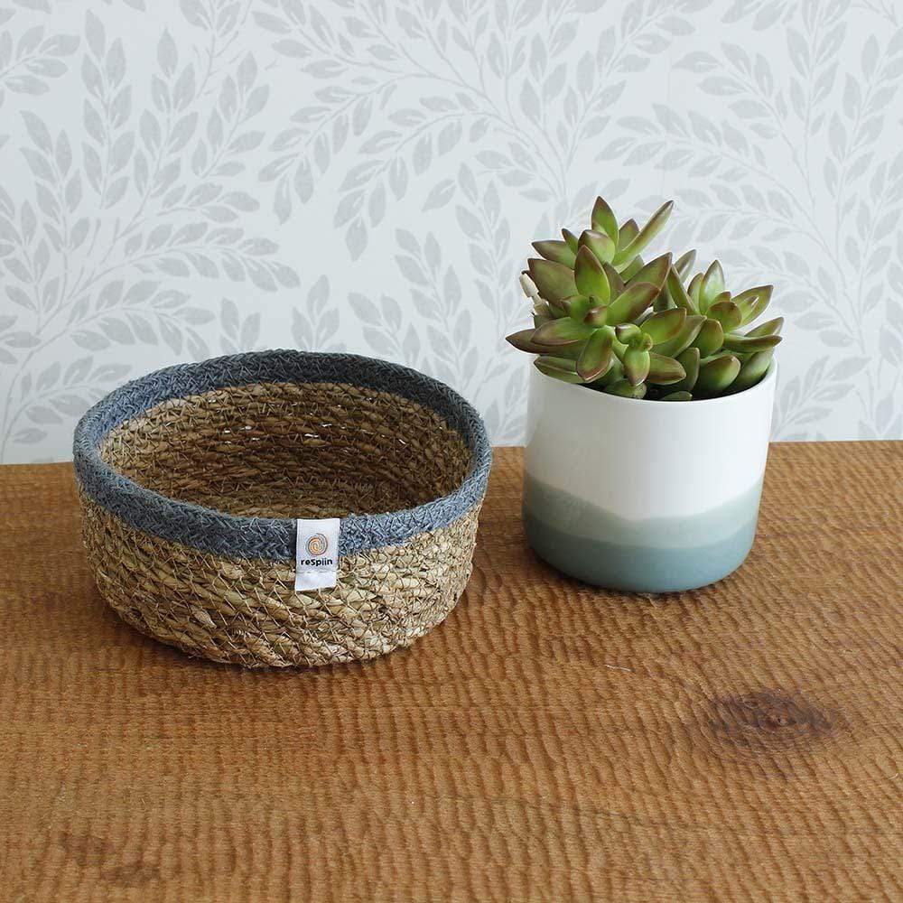 Respiin Shallow Seagrass & Jute Basket - Small Natural/Grey &Keep