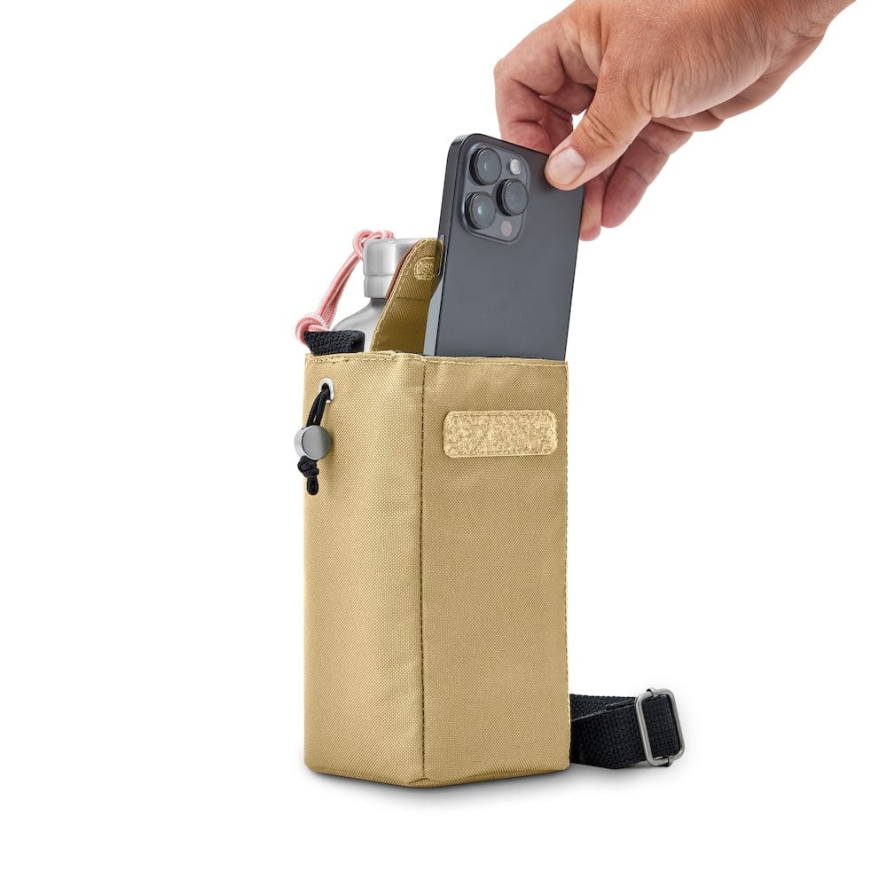 black+blum Insulated Bottle Bag with phone pocket &Keep